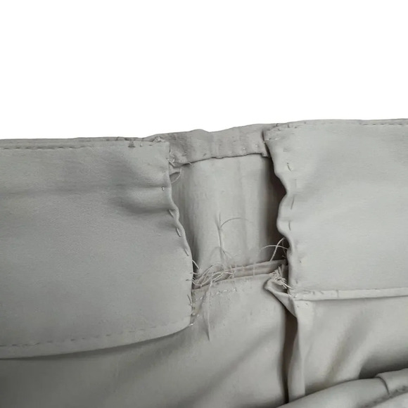 Nike Golf FITDRY Women's‎ 10 Tech Beige Button Golf Skort - Picture 5 of 7